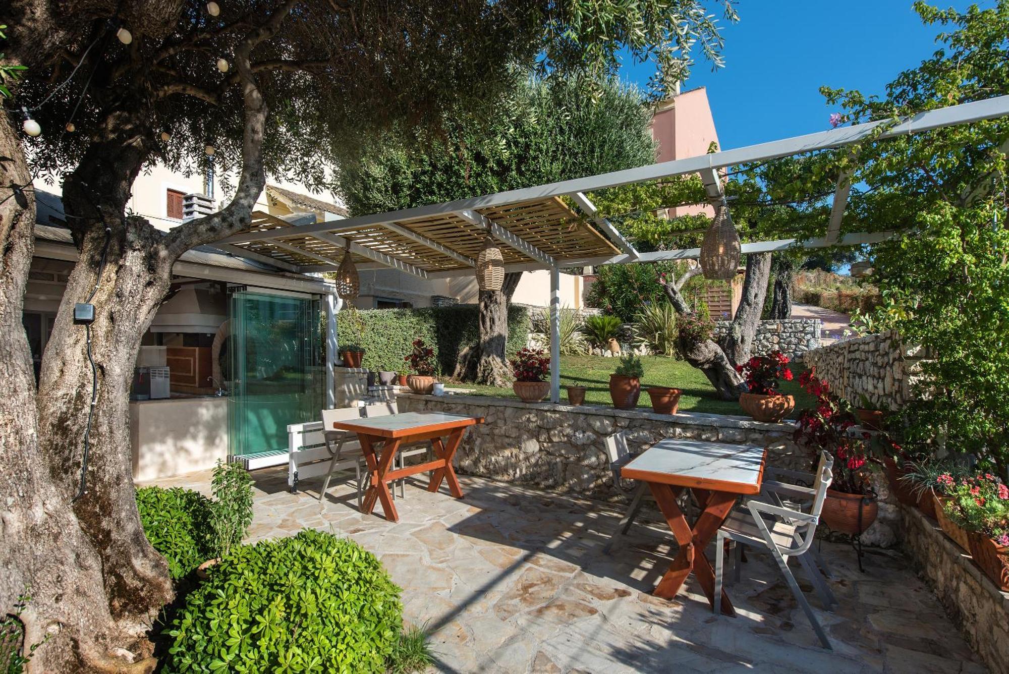 Hill Lofos Hotel Кассиопи Экстерьер фото